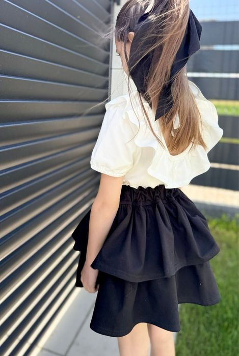 Zula Handmade elegancka bluzka śmietankowa z falbanką 98 cm