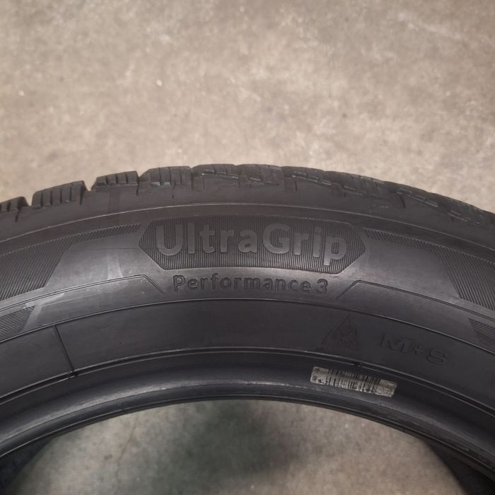 Opony zimowe Goodyear ULTRA GRIP PERFORMANCE 3  225/55/17  101V