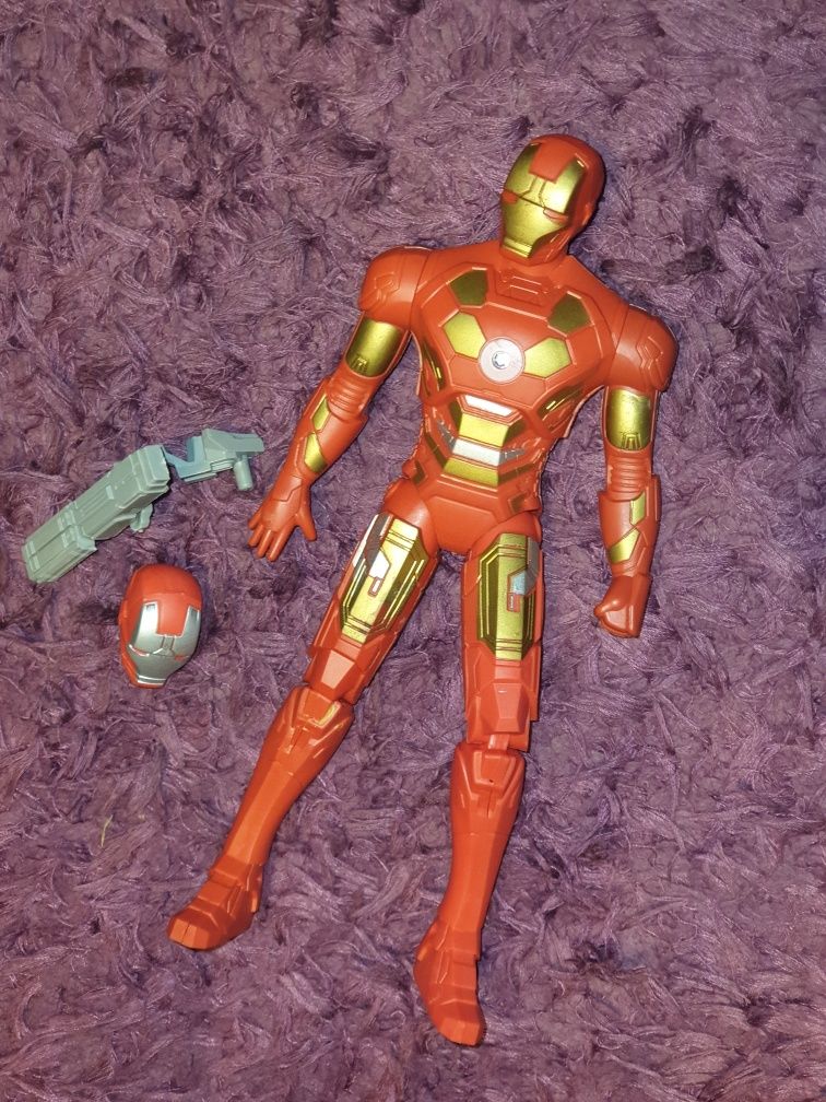 Duża figurka IRON Man (29cm) Avengers +światło LED