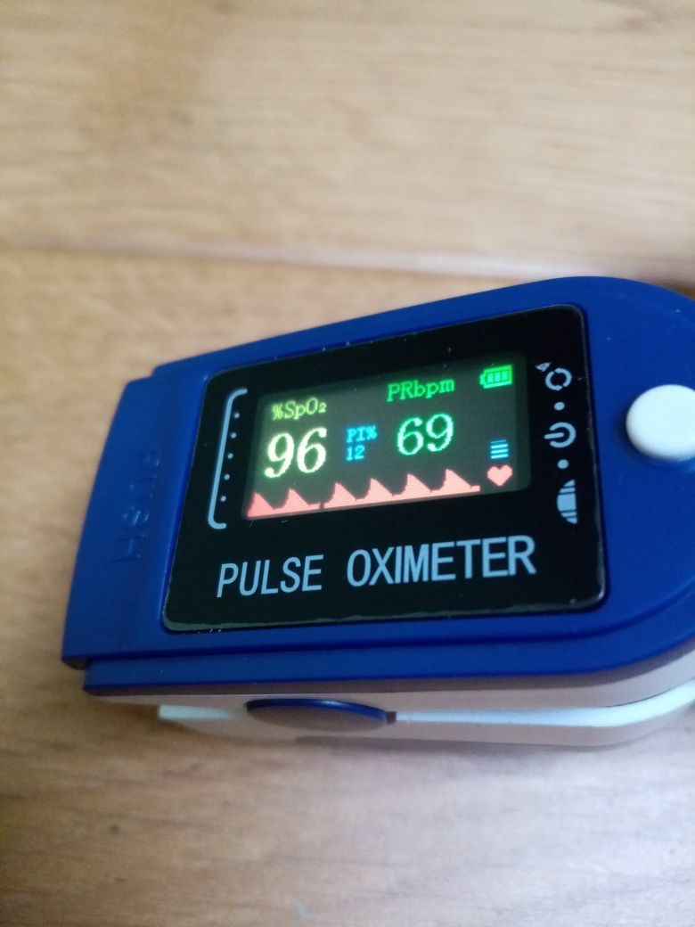 Pulsoklsymetr napalcowy SMART OXIMETER