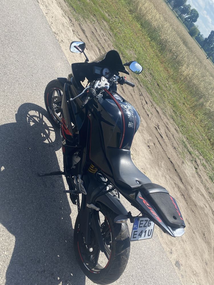 Motocykl Yamaha YZF 125r