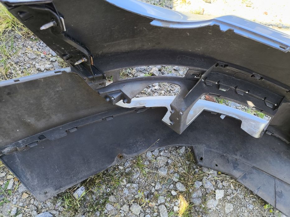 Zderzak przeni lb5m passat B6 VW volkswagen przód kombi sedan