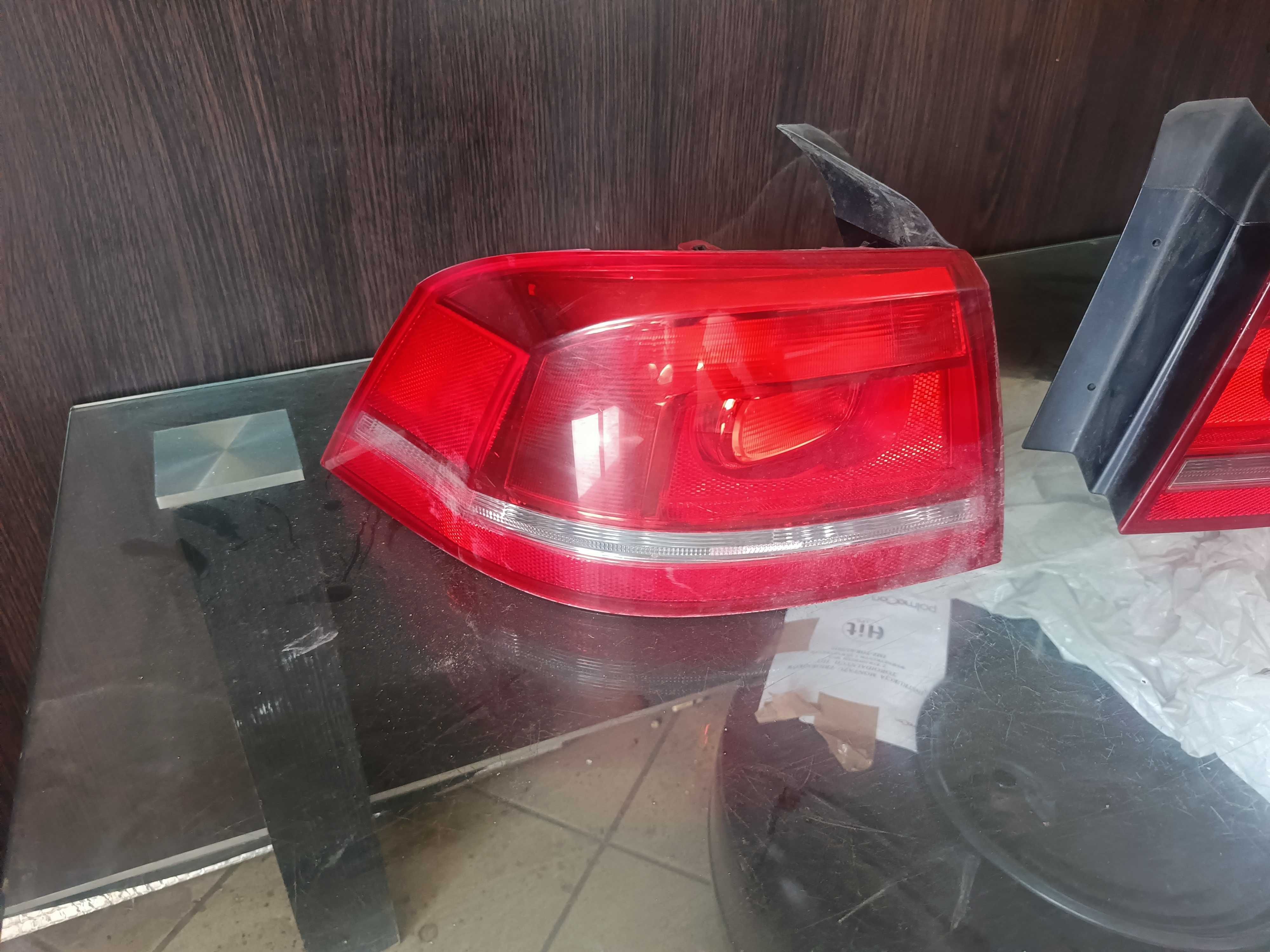 Lampa Lewy Tył / Prawy Tył Passat B7 Sedan