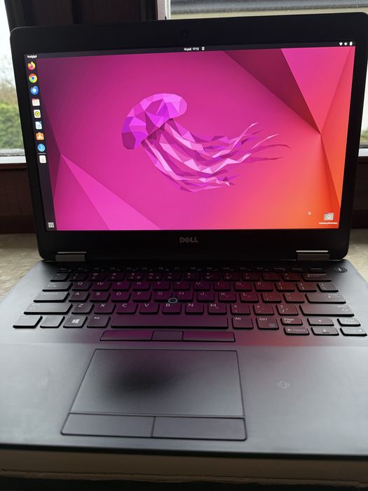 Laptop Dell Latitude; 16GB RAM; SSD 500 GB; STAN BARDZO DOBRY!!!