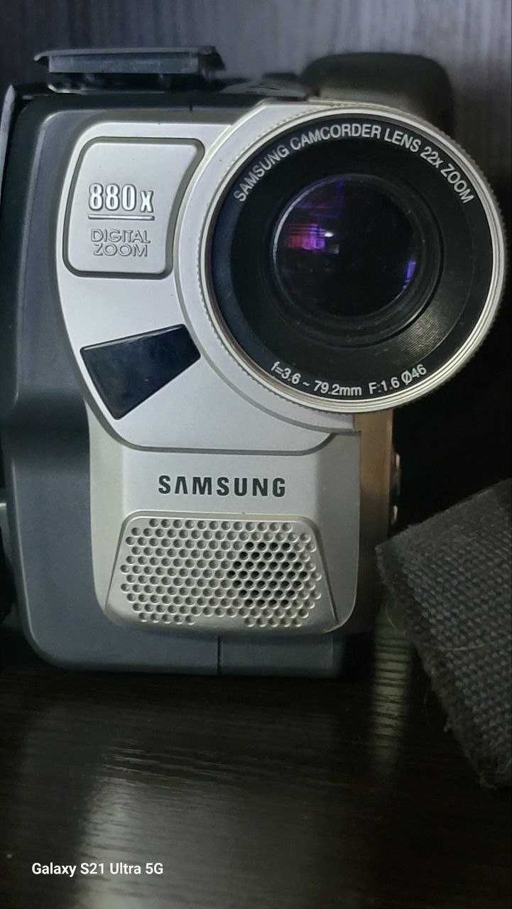 Видеокамера Samsung VP-W80U нерабочая