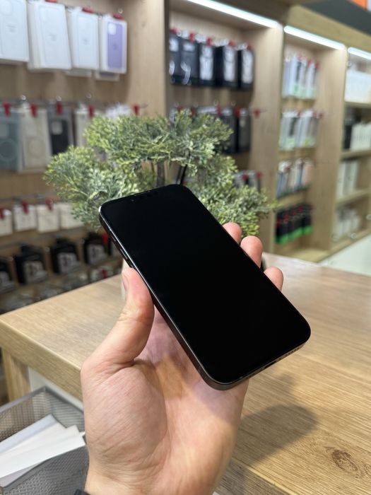 Б/у iPhone 16e 128Gb Black