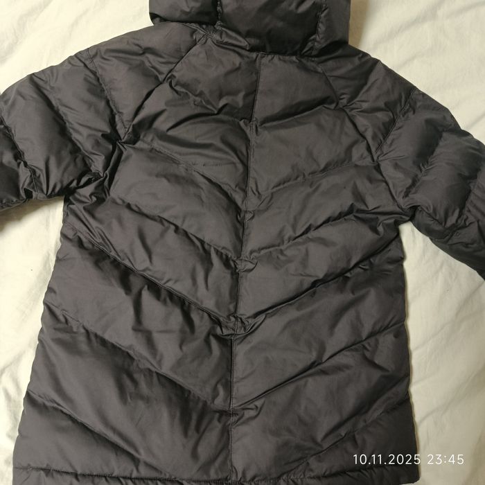 Куртка Nike для дівчини. 147-158