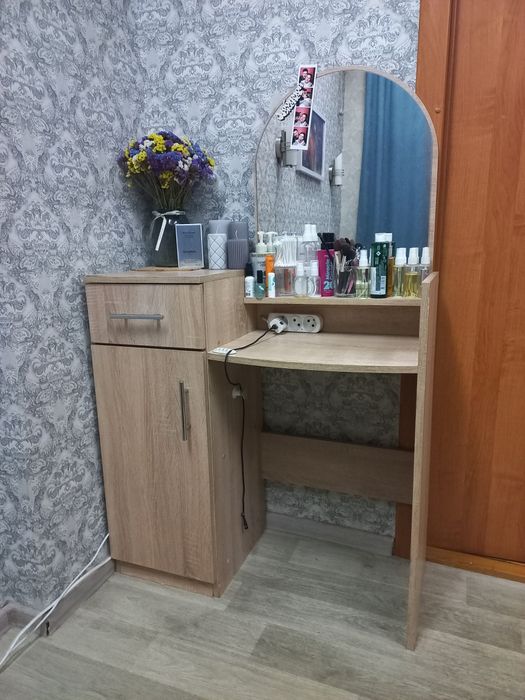 Туалетний столик Туалетный столик Трюмо Компанит