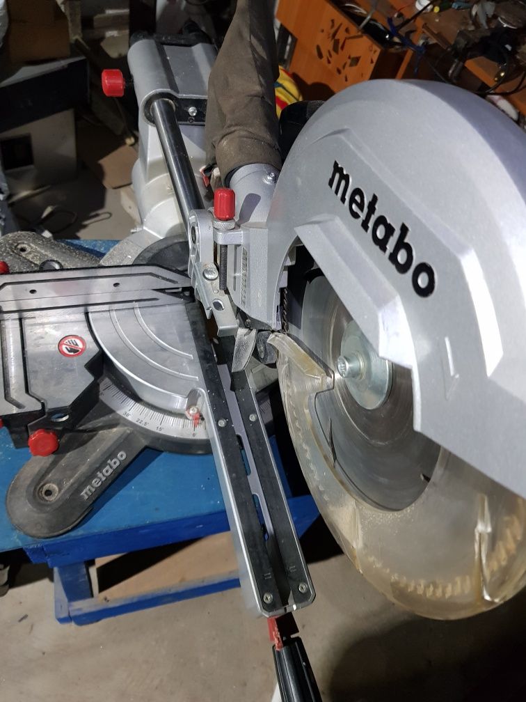 Пила з протяжкою Metabo kgs 254 m