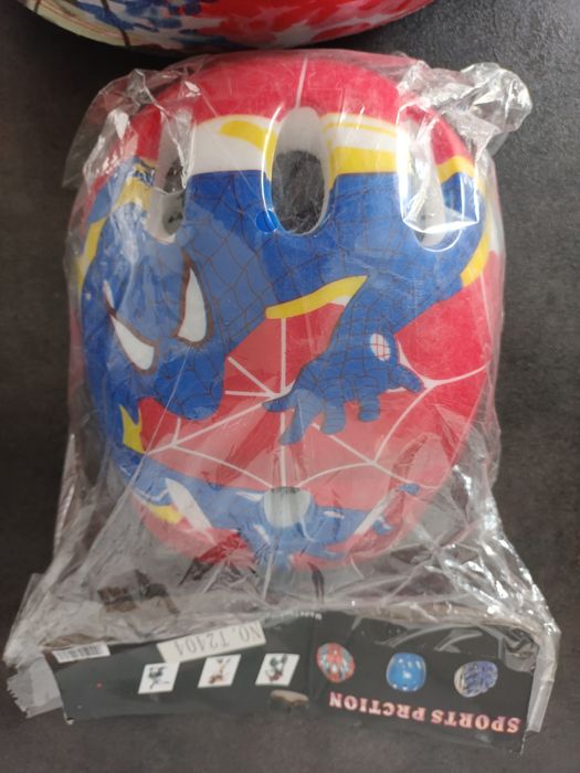 Kask styropianowy Spiderman
