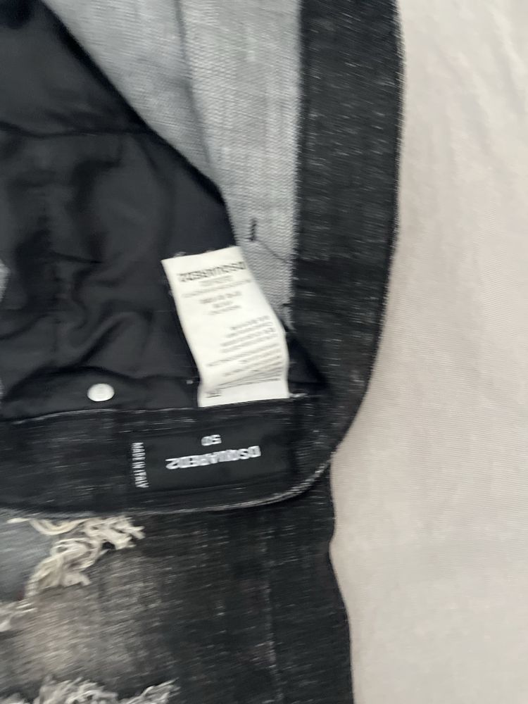 Calca Dsquared2 preta