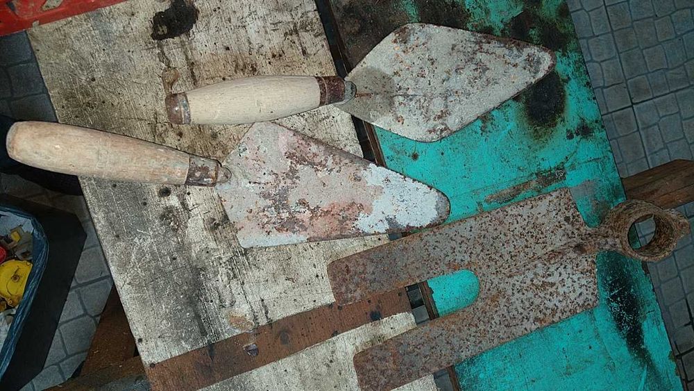 Ferramentas manuais para colocar cabo