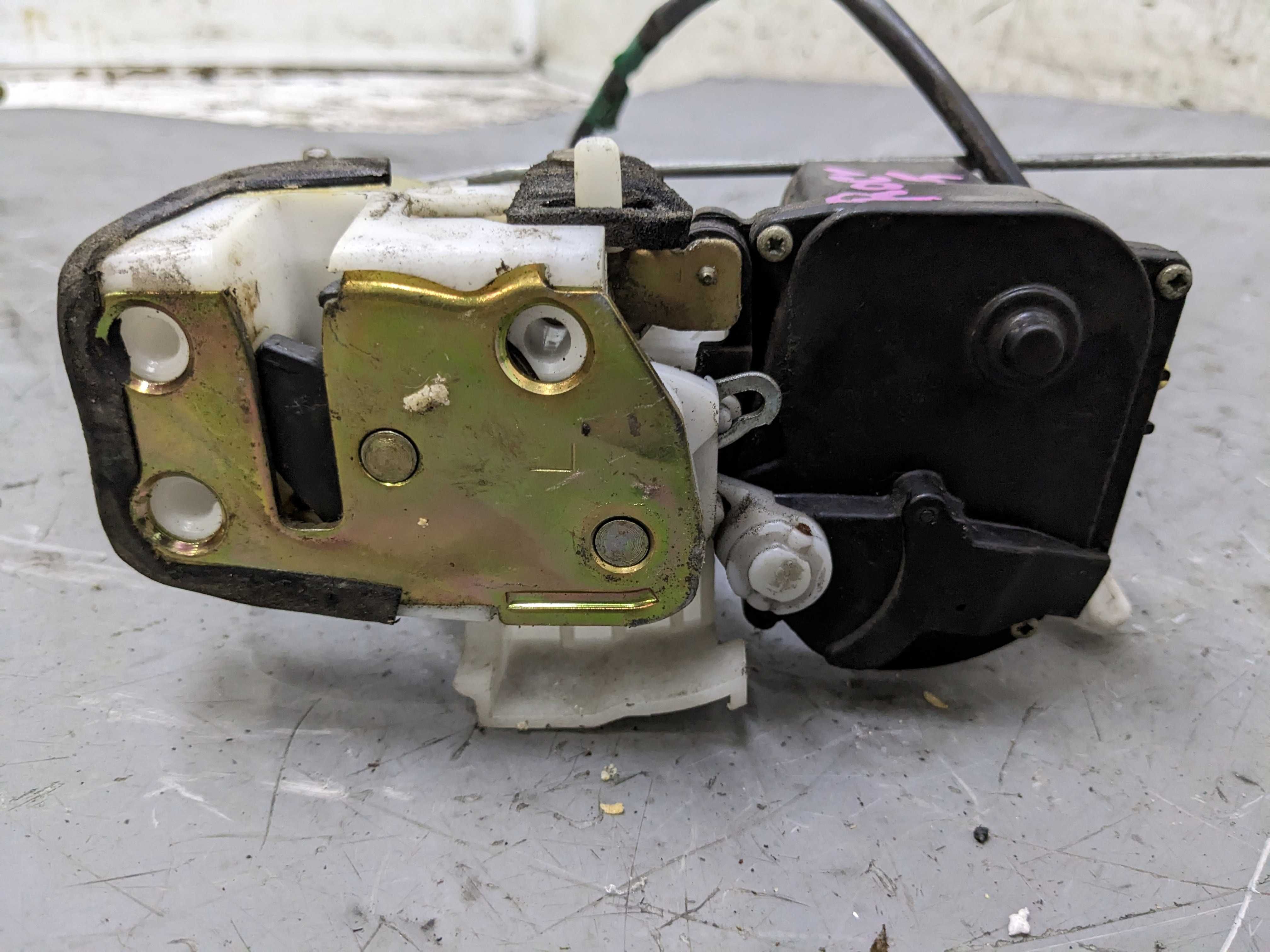 Rover 400 II 45 Zamek Drzwi Lewy Tył Lewych Tylnych LT 2 PIN
