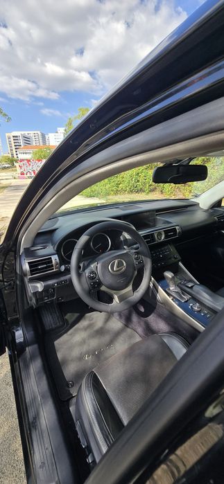 Lexus is300h Executive +