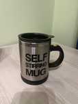 Kubek samomieszający self stirring mug