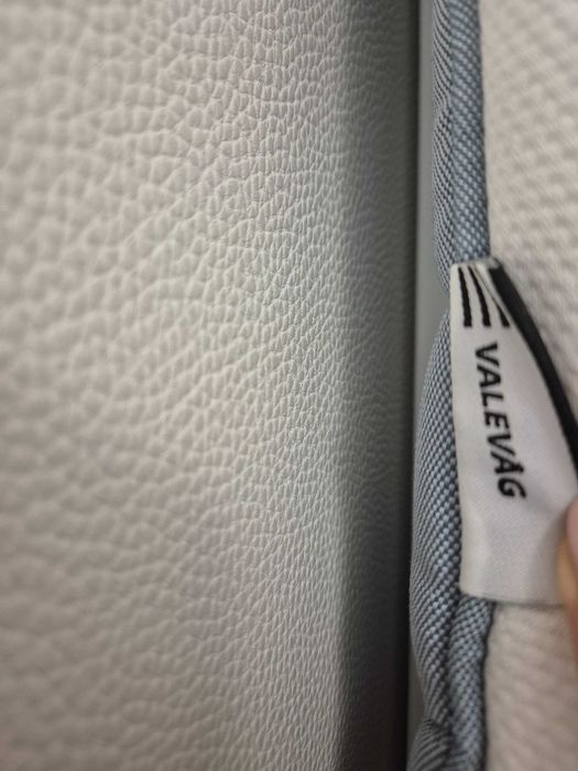 Vendo cama brimnes + colchão