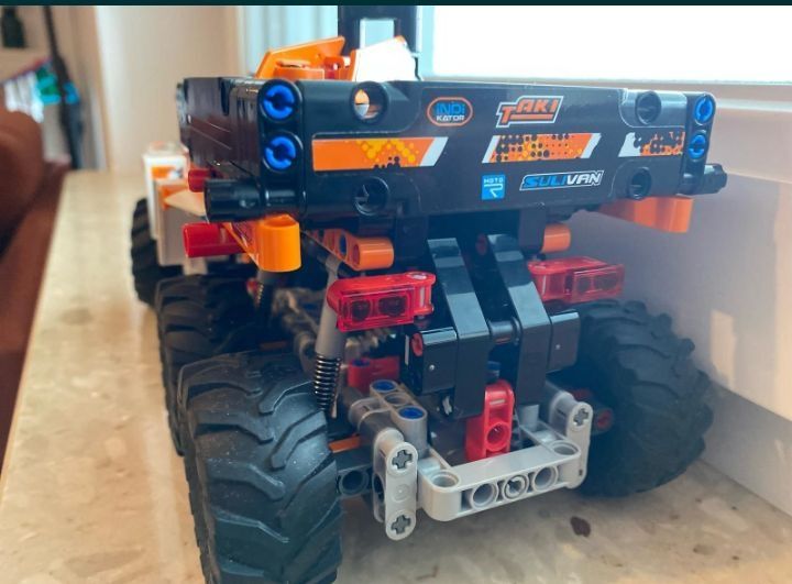 Przewoźnik do drewna LEGO (rezerwacja)