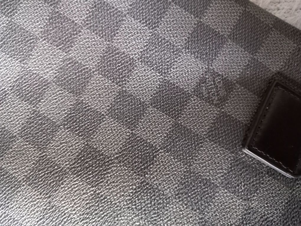 Louis vuitton duża meska nerka skóra monogram