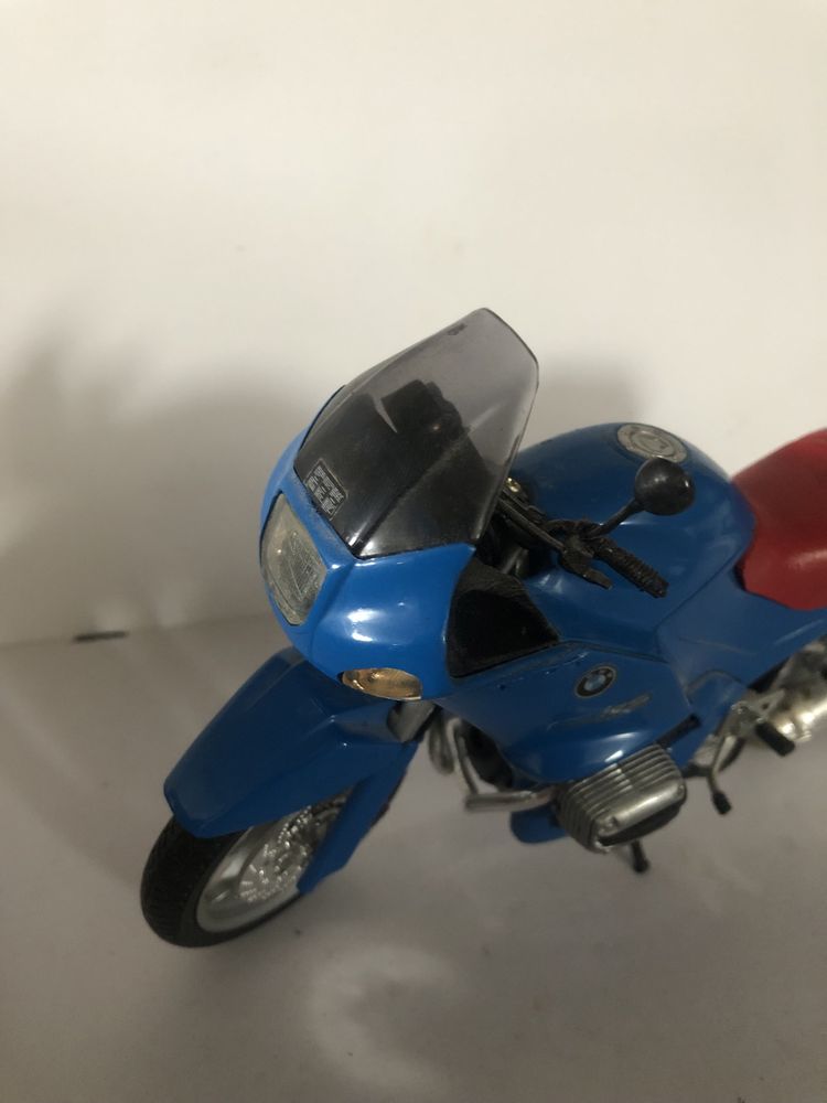 BMW R1100RS com 18cm