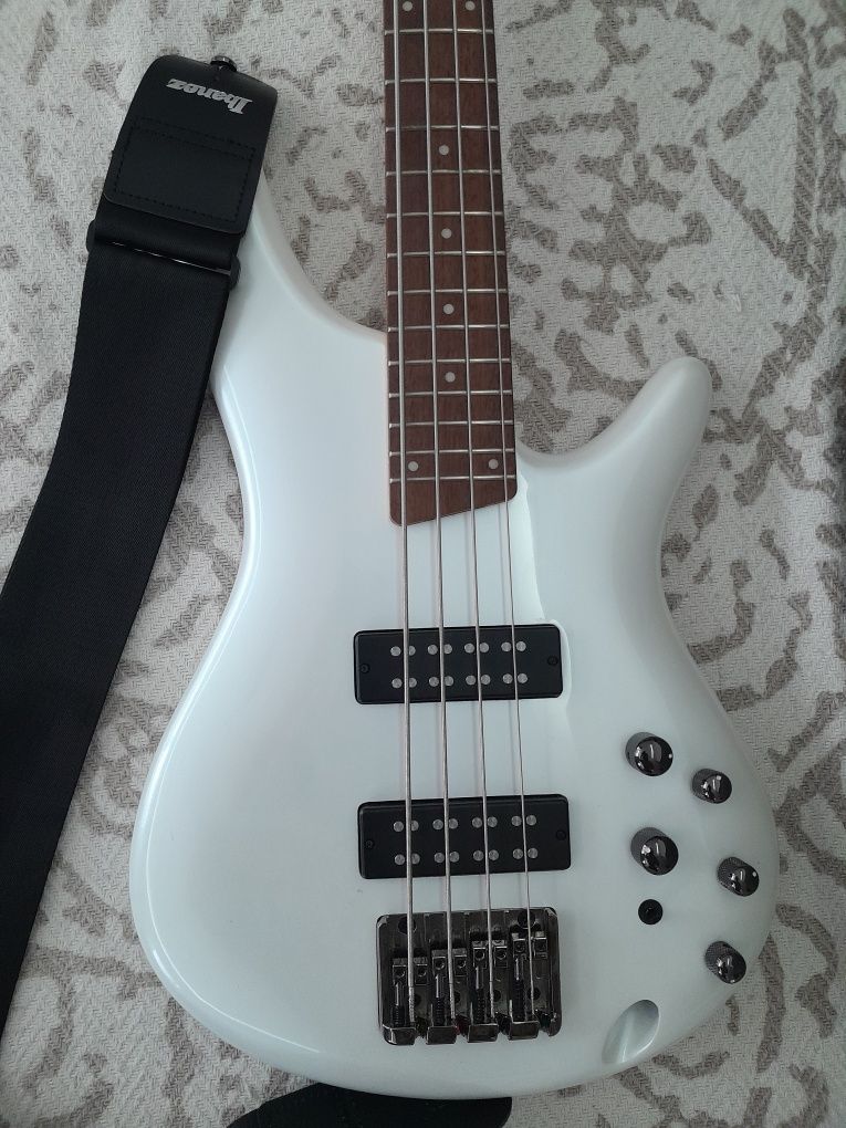 Ibanez SR300PW gitara basowa + akcesoria
