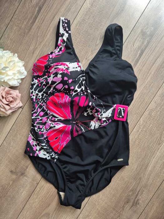 Strój kąpielowy jednoczęściowy 42