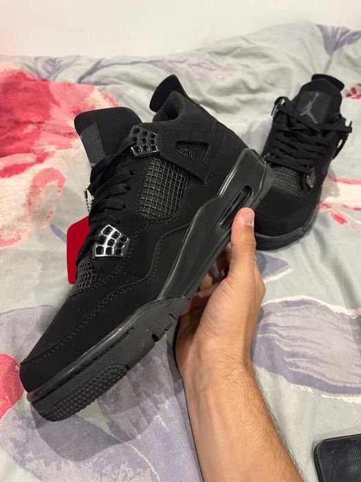 "Buty damskie Trampki"  Jordan 4 Retro Black cat rozmiar 44
