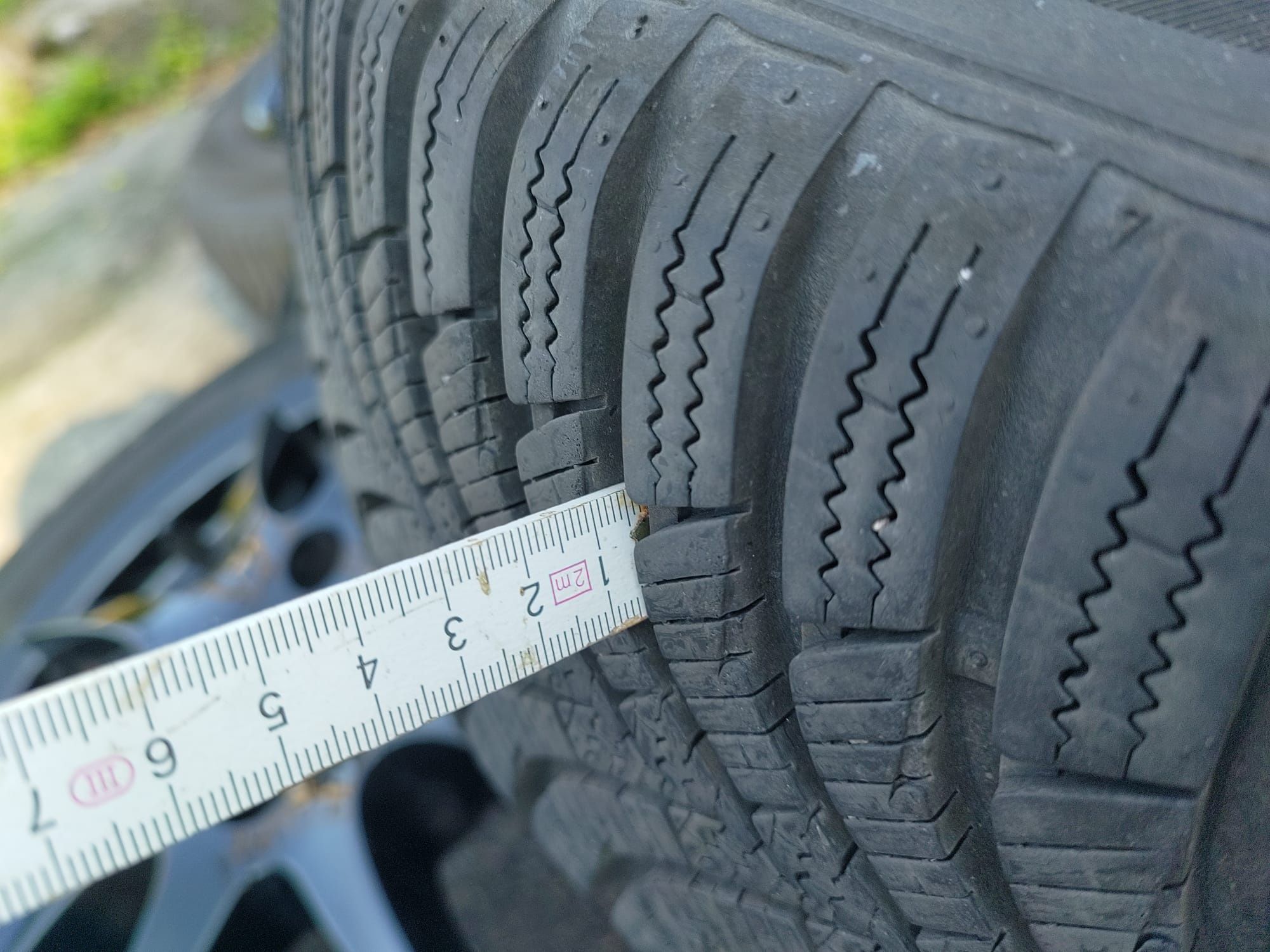 Felgi aluminiowe zimowe wraz z oponami zimowymi 185/65 R15 88h