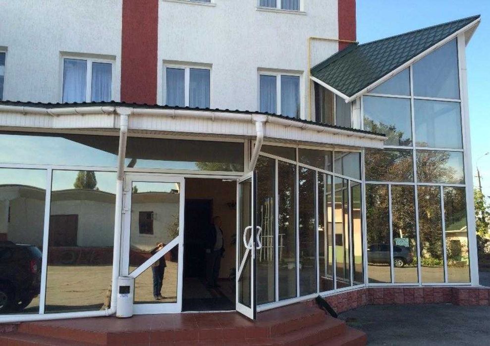 Продається 5-поверховий офісний центр з ремонтом у Вінниці