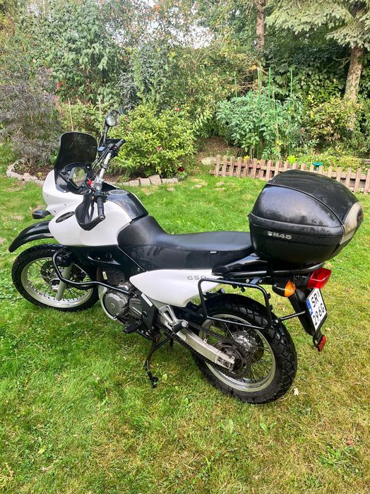 Suzuki XF650 Freewind