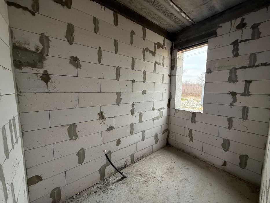 Продам сучасний таунхаус у селищі Баришівка