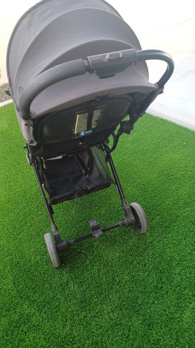 Carrinho bebé. Entrego em mãos na zona de Leiria