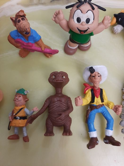 Dartacão e os 3 Moscaoteiros da disvenda e outros bonecos em PVC