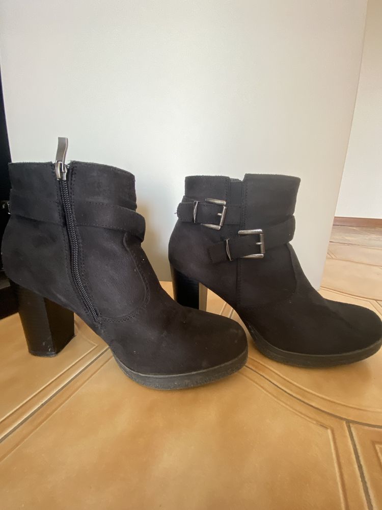 Botas pretas plataforma