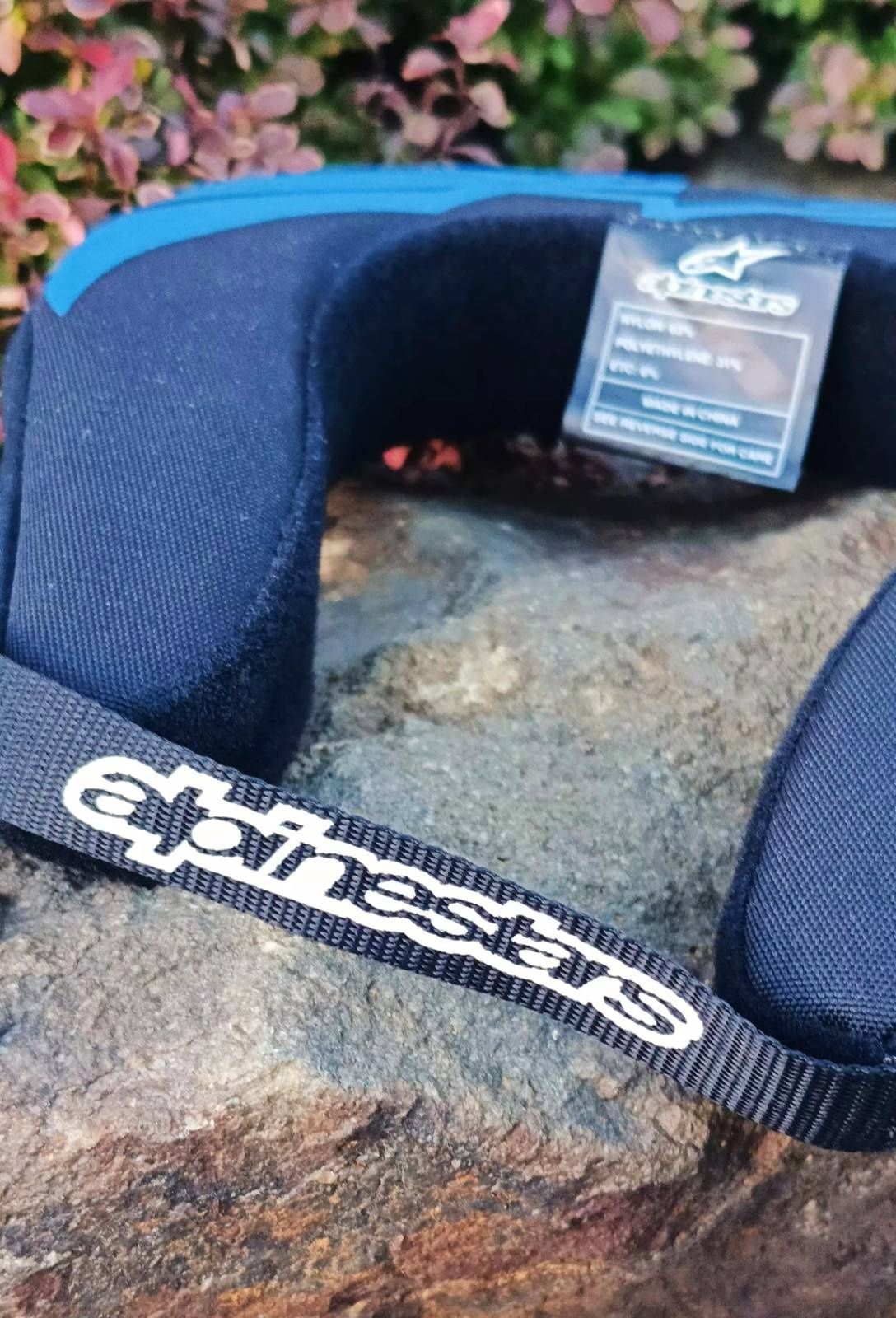 Alpinestars ochraniacz karku, fabrycznie nowy.
