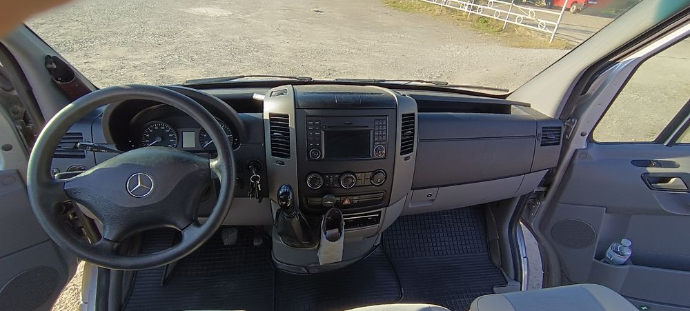 Продам спринтер 318