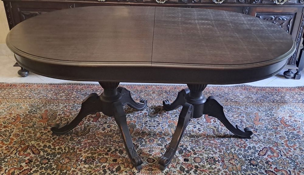 Mesa de jantar oval classica