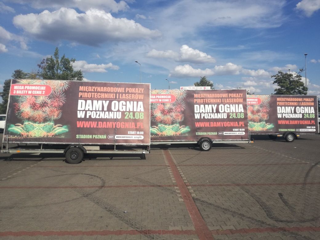 Mobilne przyczepy reklamowe Reklama mobilna Poznań Lawety WYBORY 2025