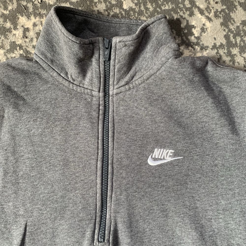 Продаю Чоловічу Кофту Nike