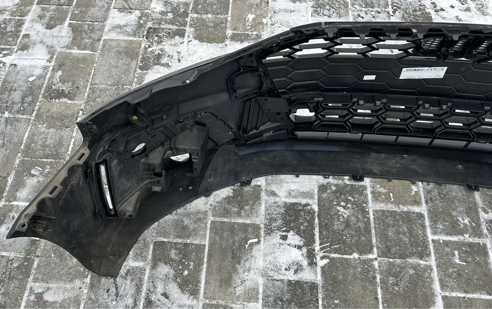 Zderzak przód Audi A4 S4 B9 lift s-line 6xpdc 2019-> black