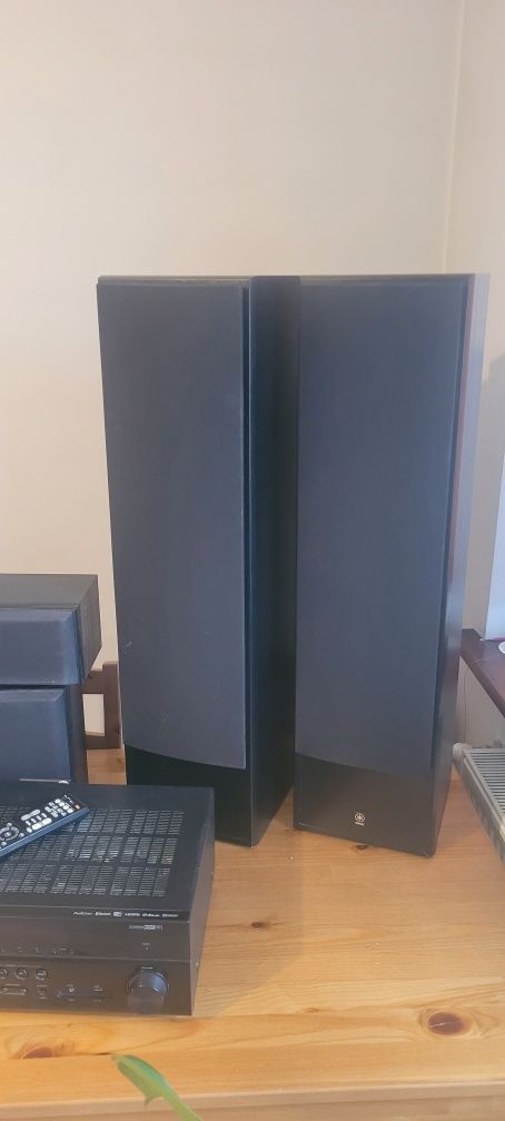 Amplituner yamaha RX-V481