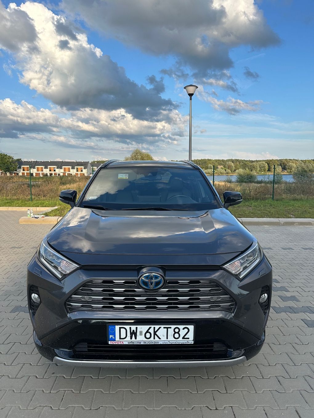 Toyota RAV4 Toyota RAV4 Hybrid z 2020 roku. Selection 4x2 FV 23%