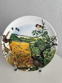 Porcelanowy talerz Wedgwood The Village in the Valley Bone China