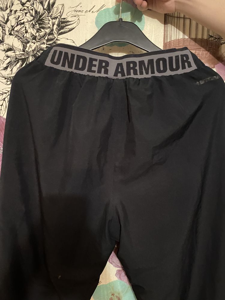 Штани від under armour