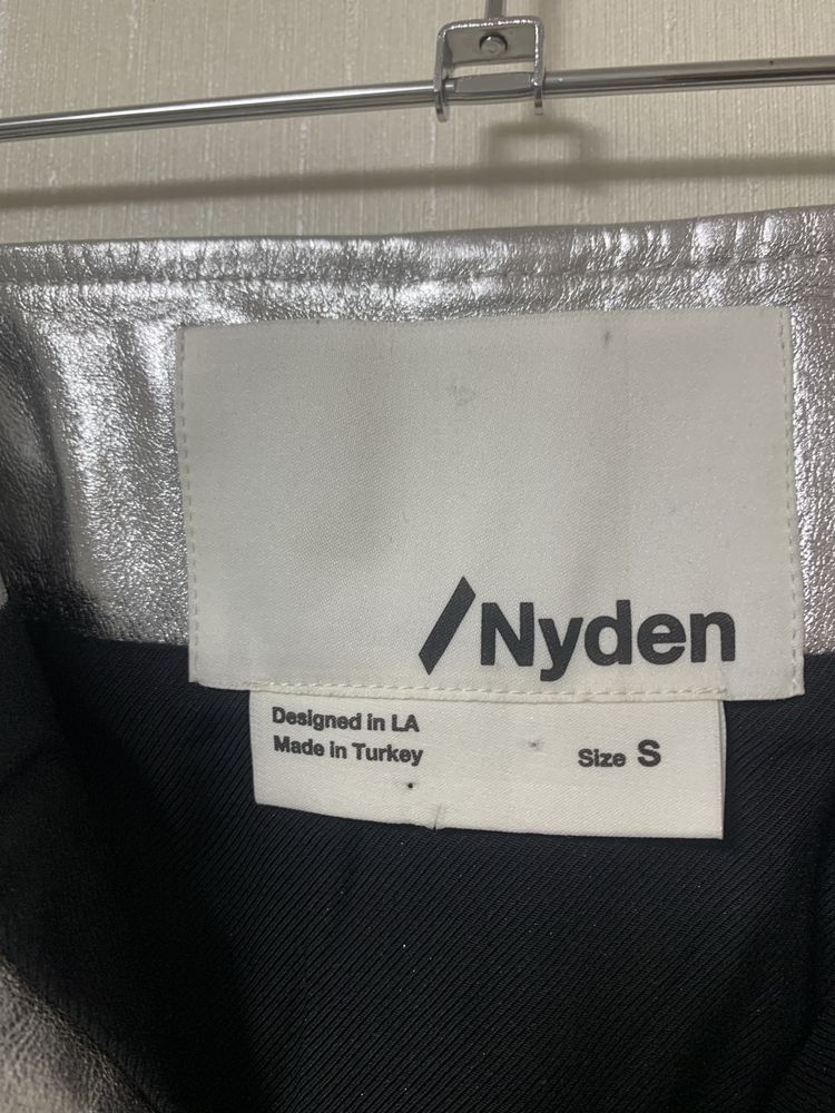 H&M кожаная серебрянная юбка