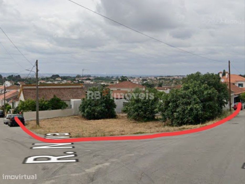 Terreno urbano com 460 m2, localizado na Meia Via.