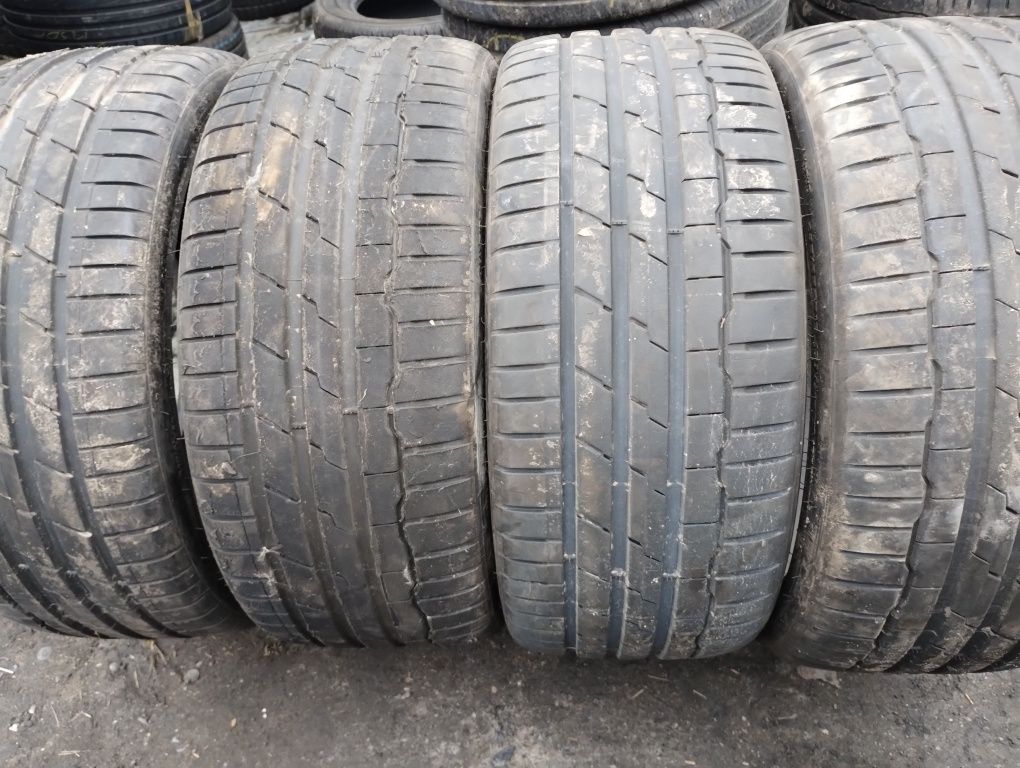 235.35.19 hankook ventus S1 Evo 3