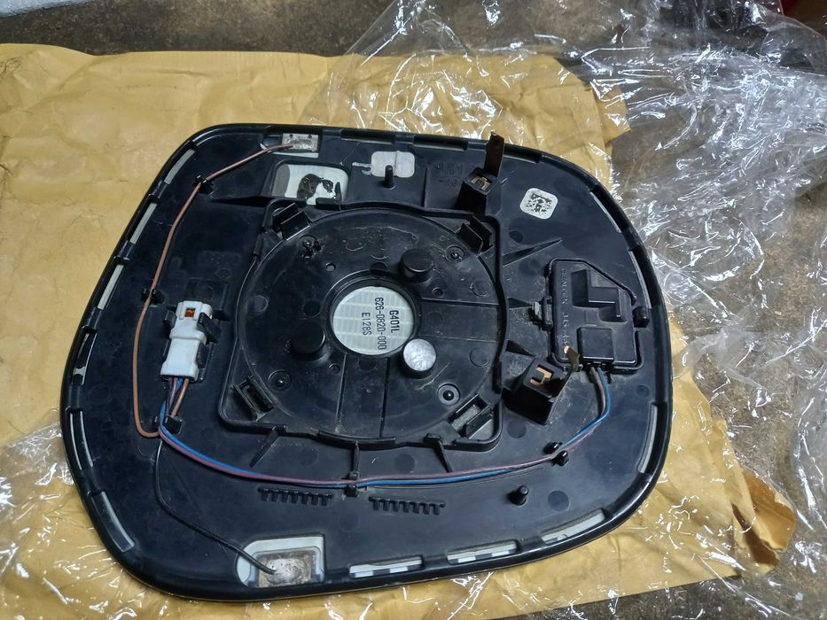 Зеркальный елемент Toyota LC200 Lexus LX570/450D