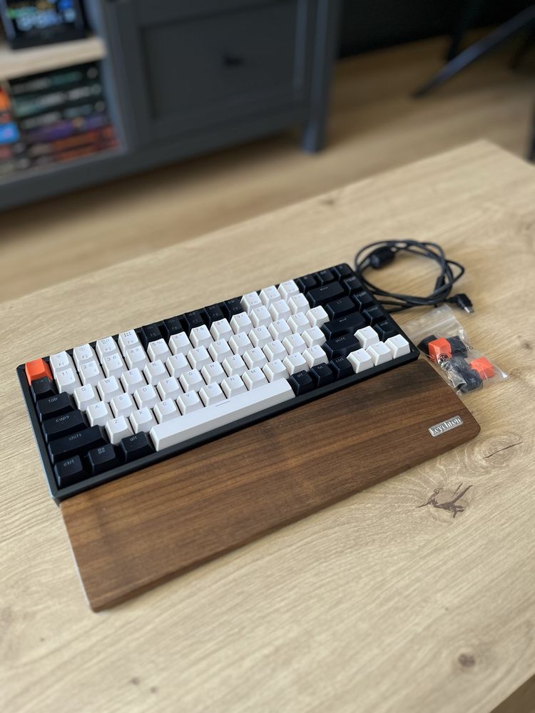 Keychron K2 V2 (hot swap, wireless, Gateron Red) + Palm Rest