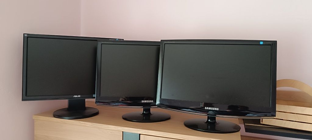 Sprzedam monitory