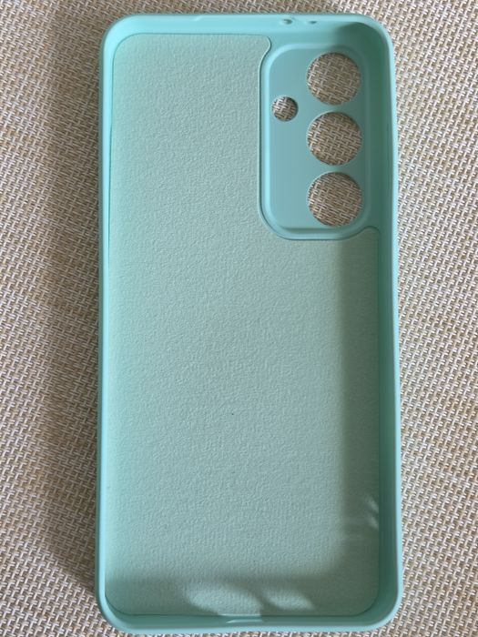 Wtiu silikonowe do Samsunga S24 FE kolor mietowy